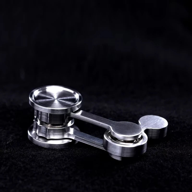 Newton's Chaos Pendulum Spinner