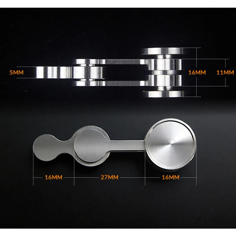 Newton's Chaos Pendulum Spinner