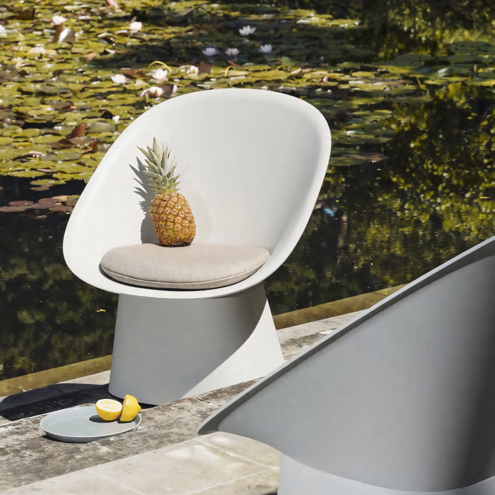 Sensu Lounge Chair