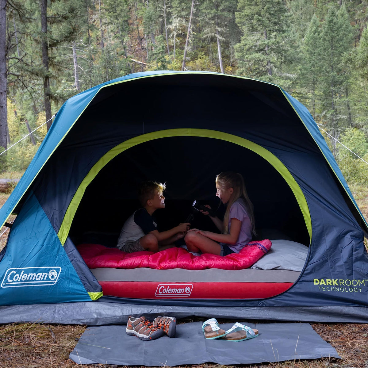 Coleman Skydome 4-Person Dark Room Camping Tent