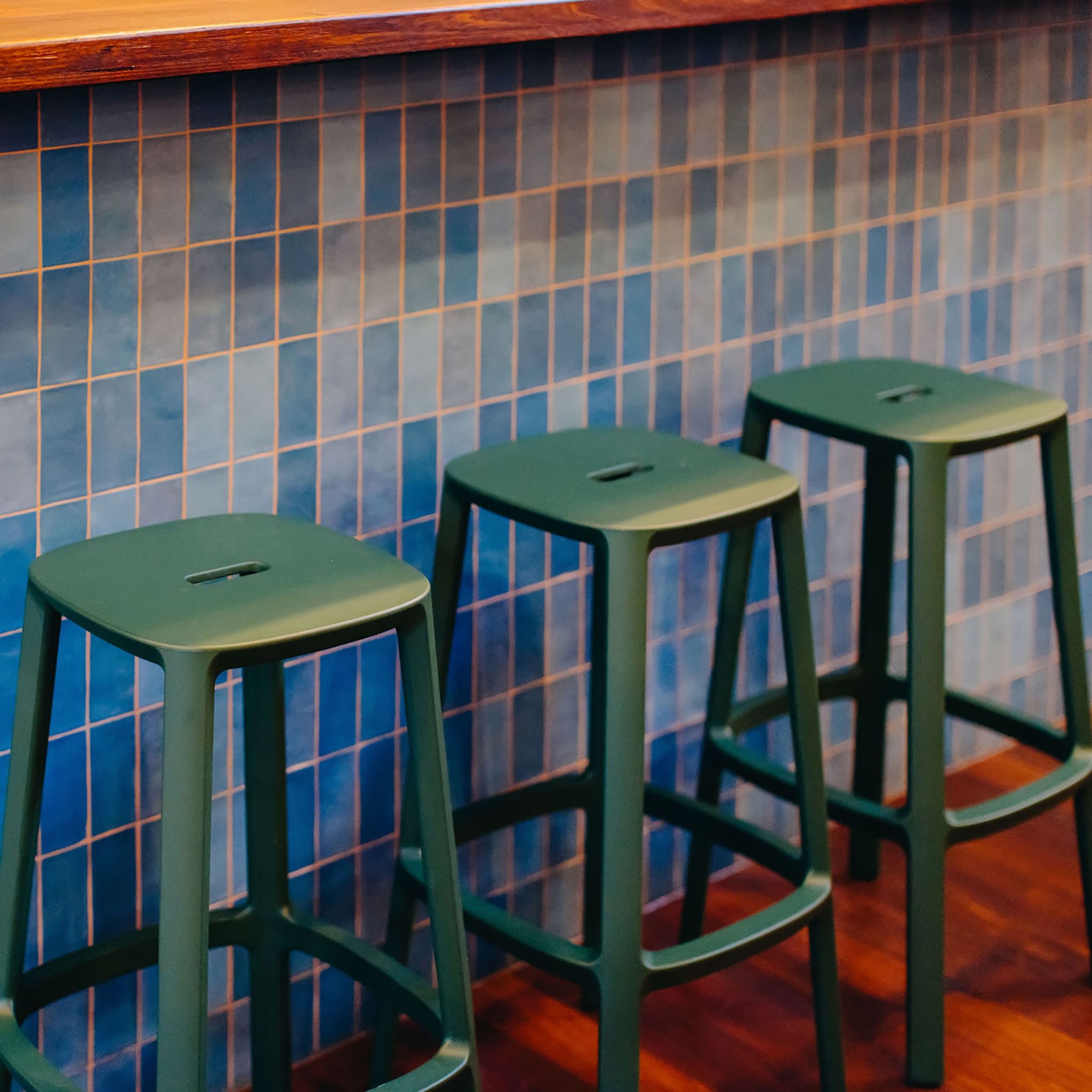 Cadrea Bar Stoo Indoor & Outdoor Use