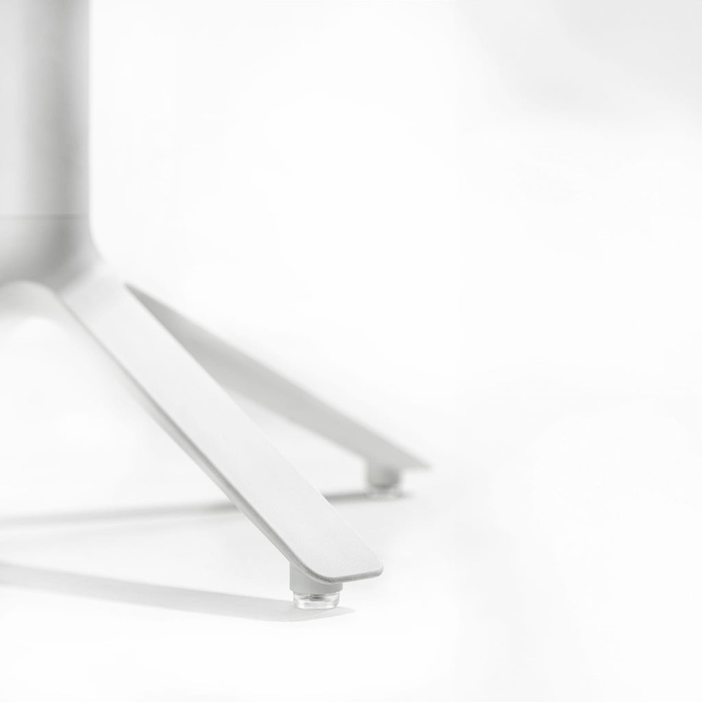 EEX Round Dining Table Indoor & Outdoor Use