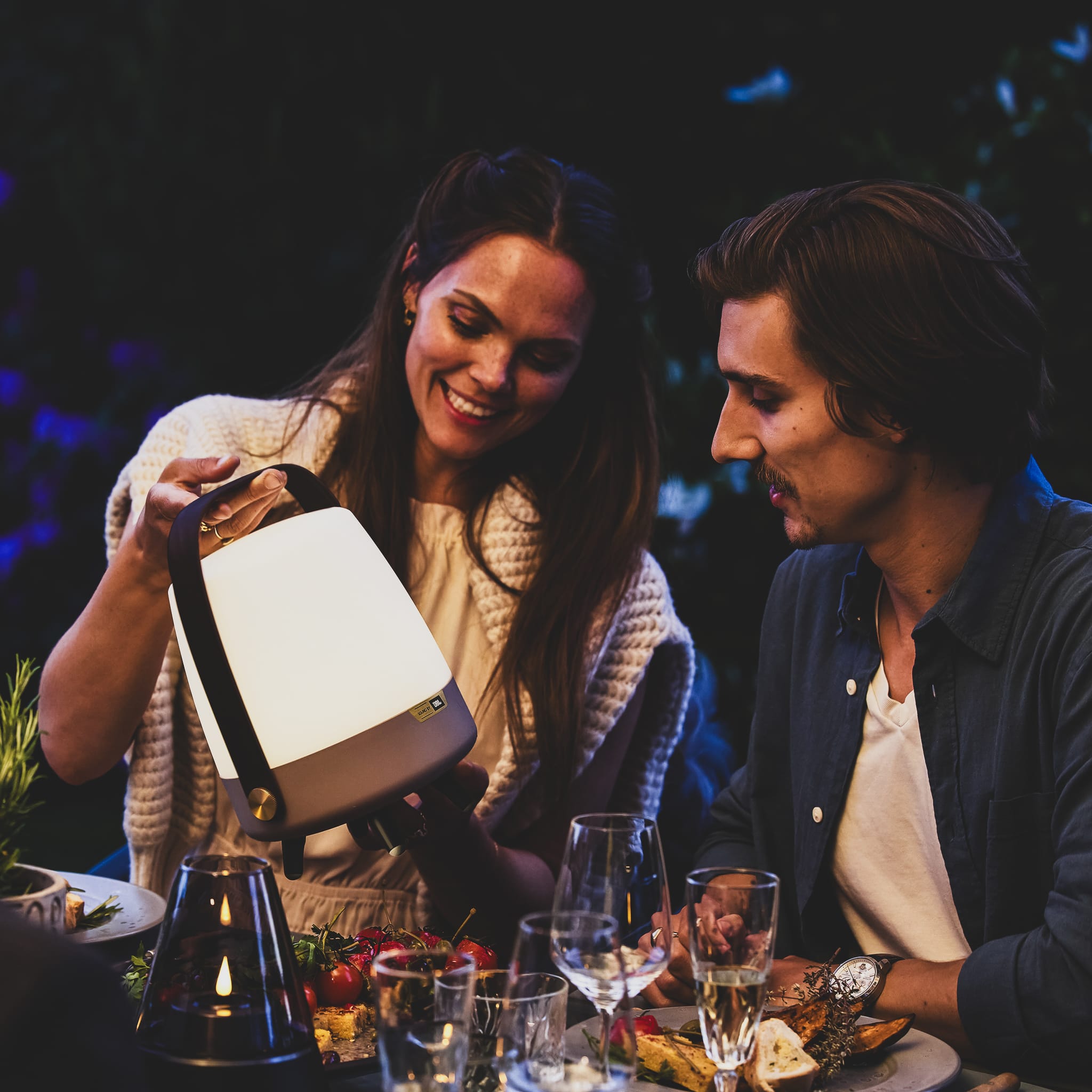 Lite-up Play Mini sound by JBL