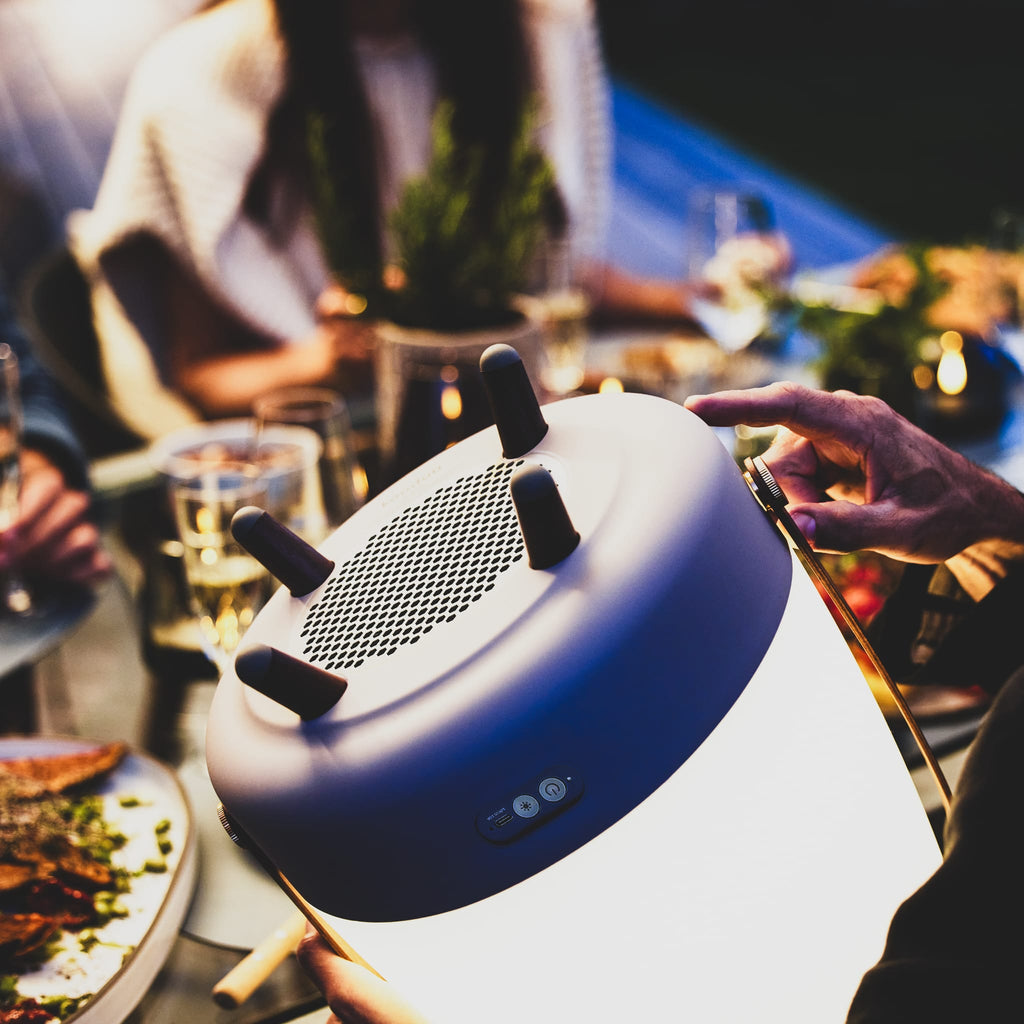 Lite-up Play sound by JBL