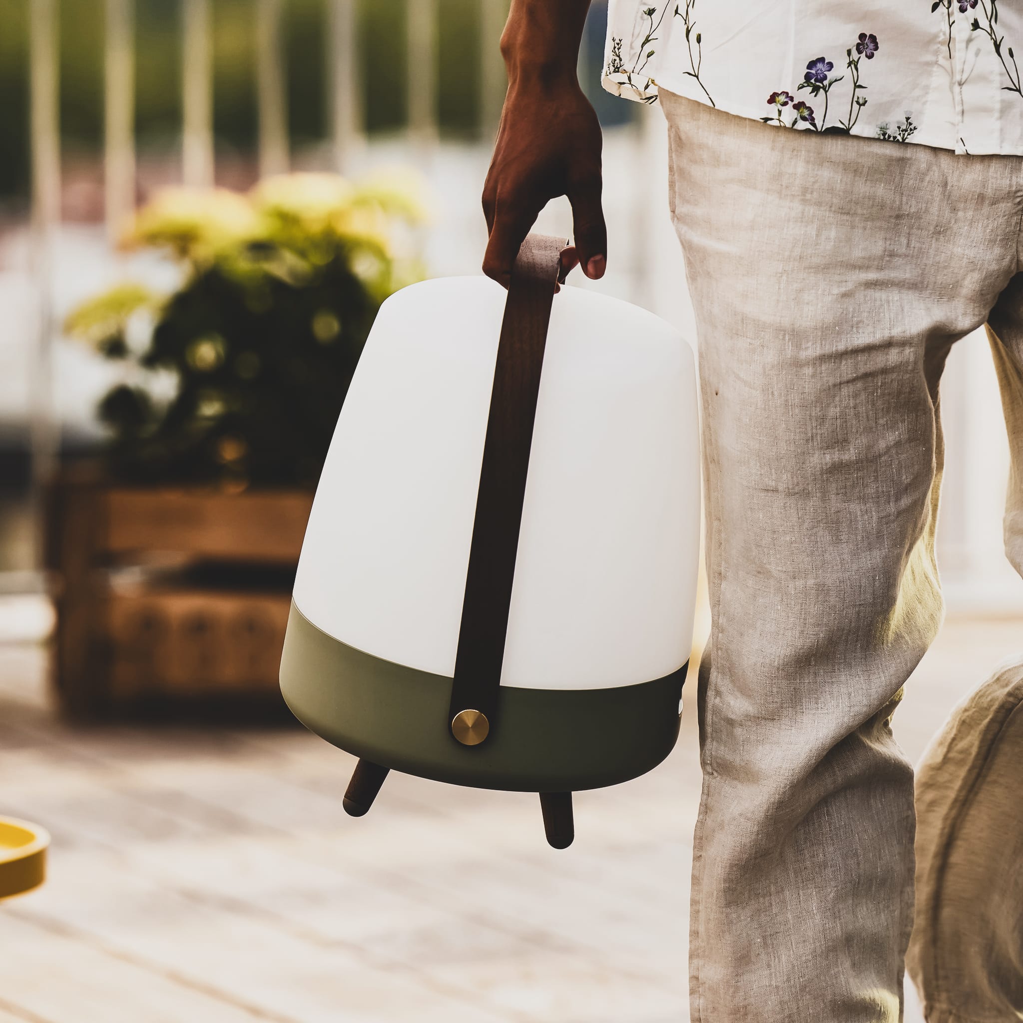 Lite-up Play sound by JBL