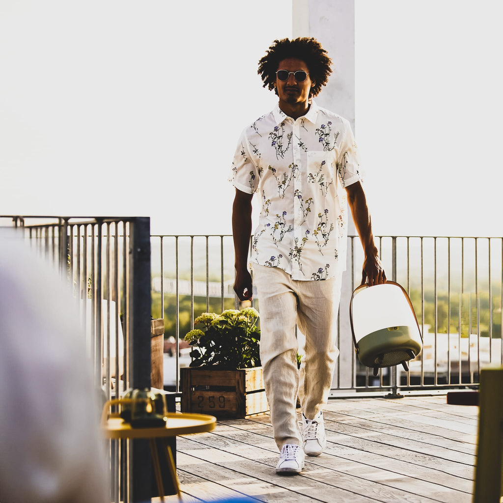 Lite-up Play sound by JBL