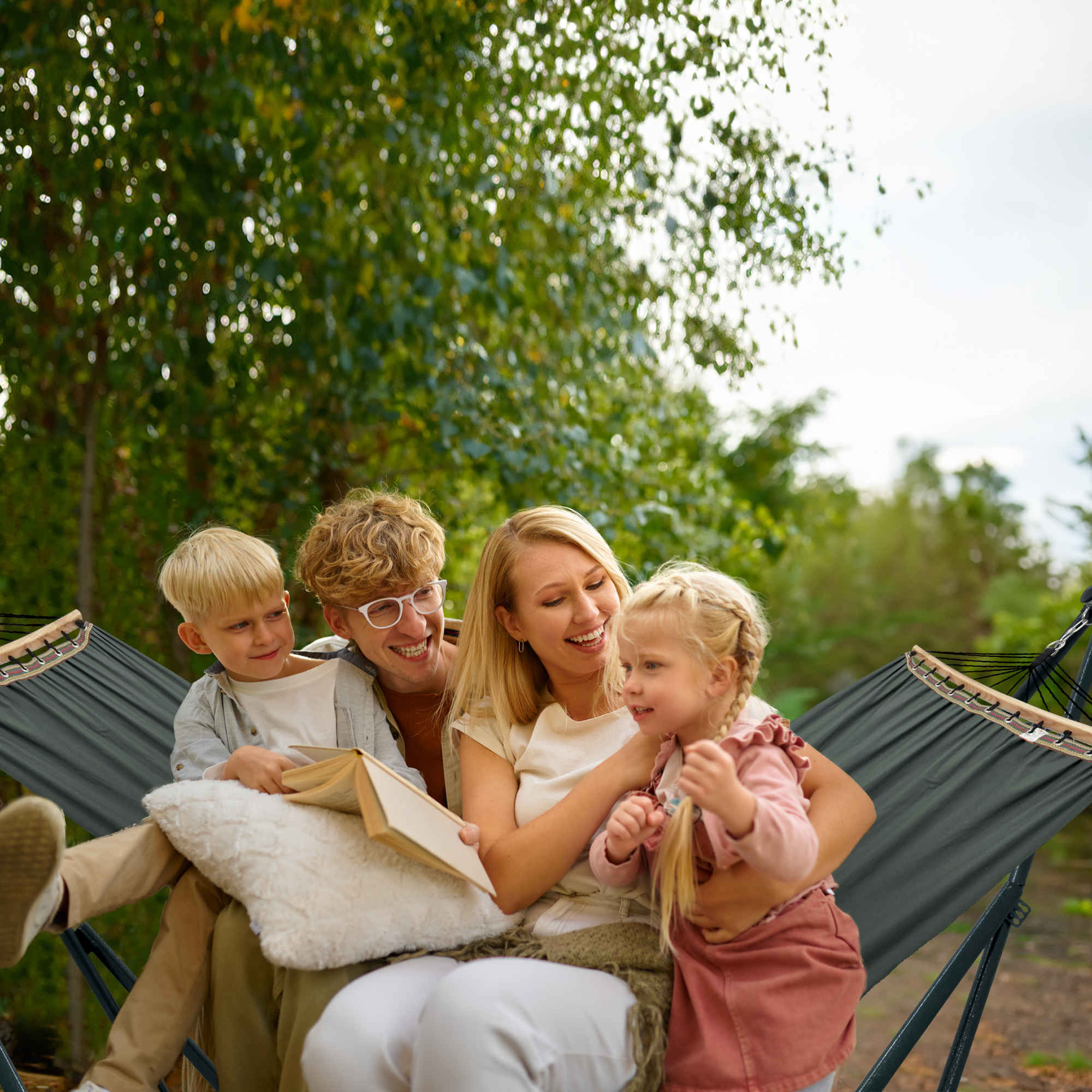 Tranquillo Universal Canvas Hammock Medium Size for Ultimate Comfort and Style