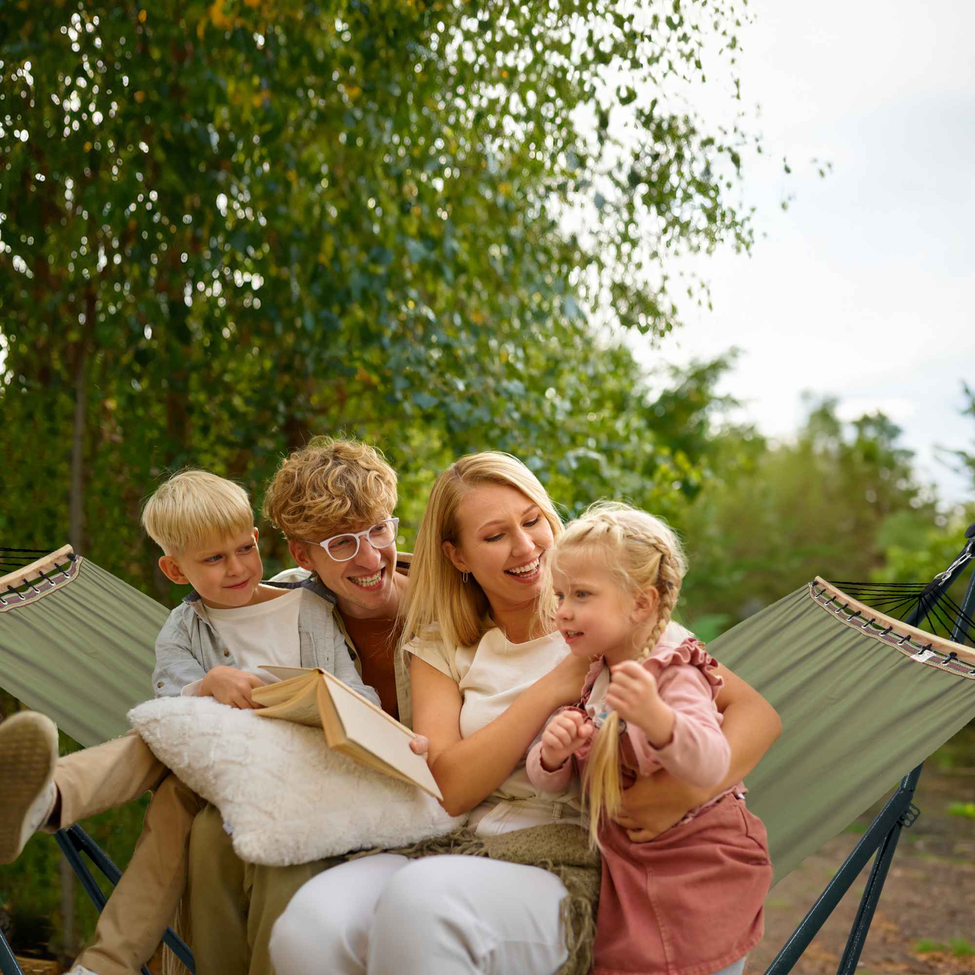 Tranquillo Universal Canvas Hammock Medium Size for Ultimate Comfort and Style