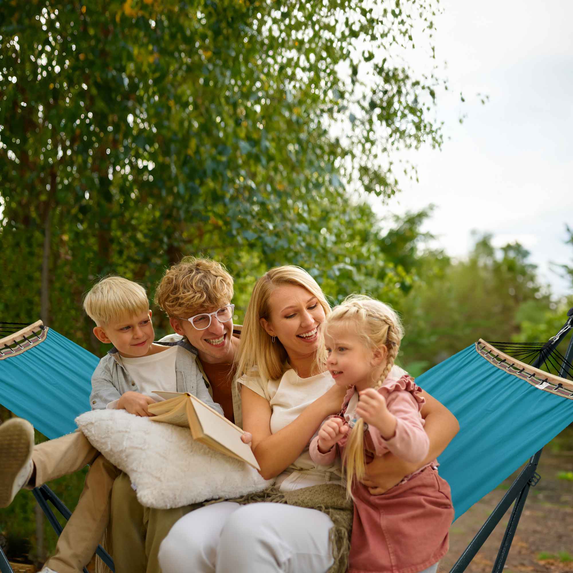 Tranquillo Universal Canvas Hammock Medium Size for Ultimate Comfort and Style