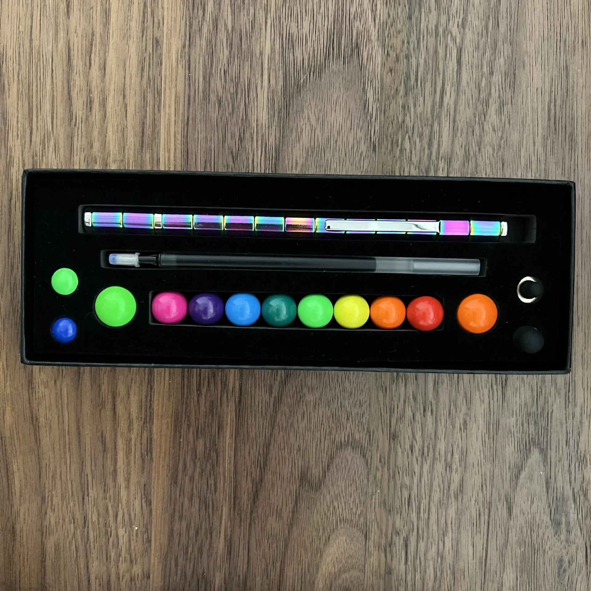 Magnetic Pen Builder