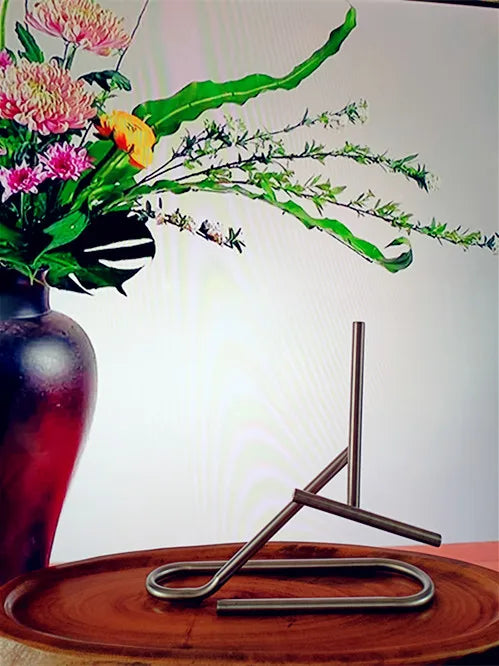 Perpetual Motion Machine: Newton’s Chaos Pendulum