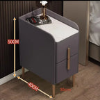 Table de chevet à poignée dorée et plateau en marbre