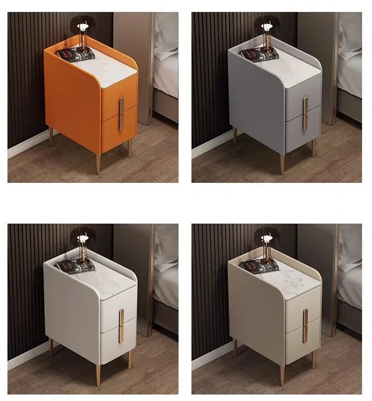 Table de chevet à poignée dorée et plateau en marbre