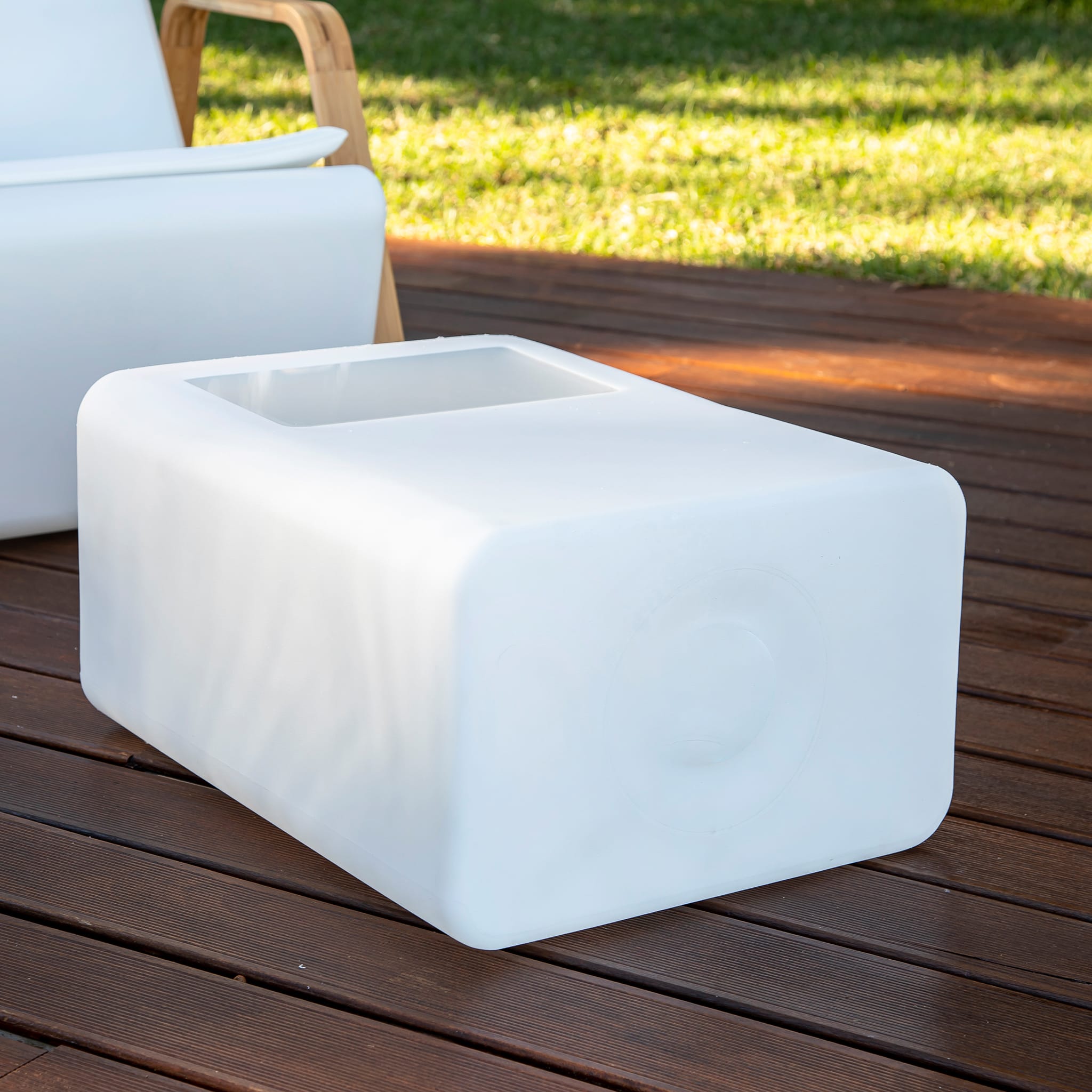 Tarida Tab Indoor & Outdoor Coffee Table