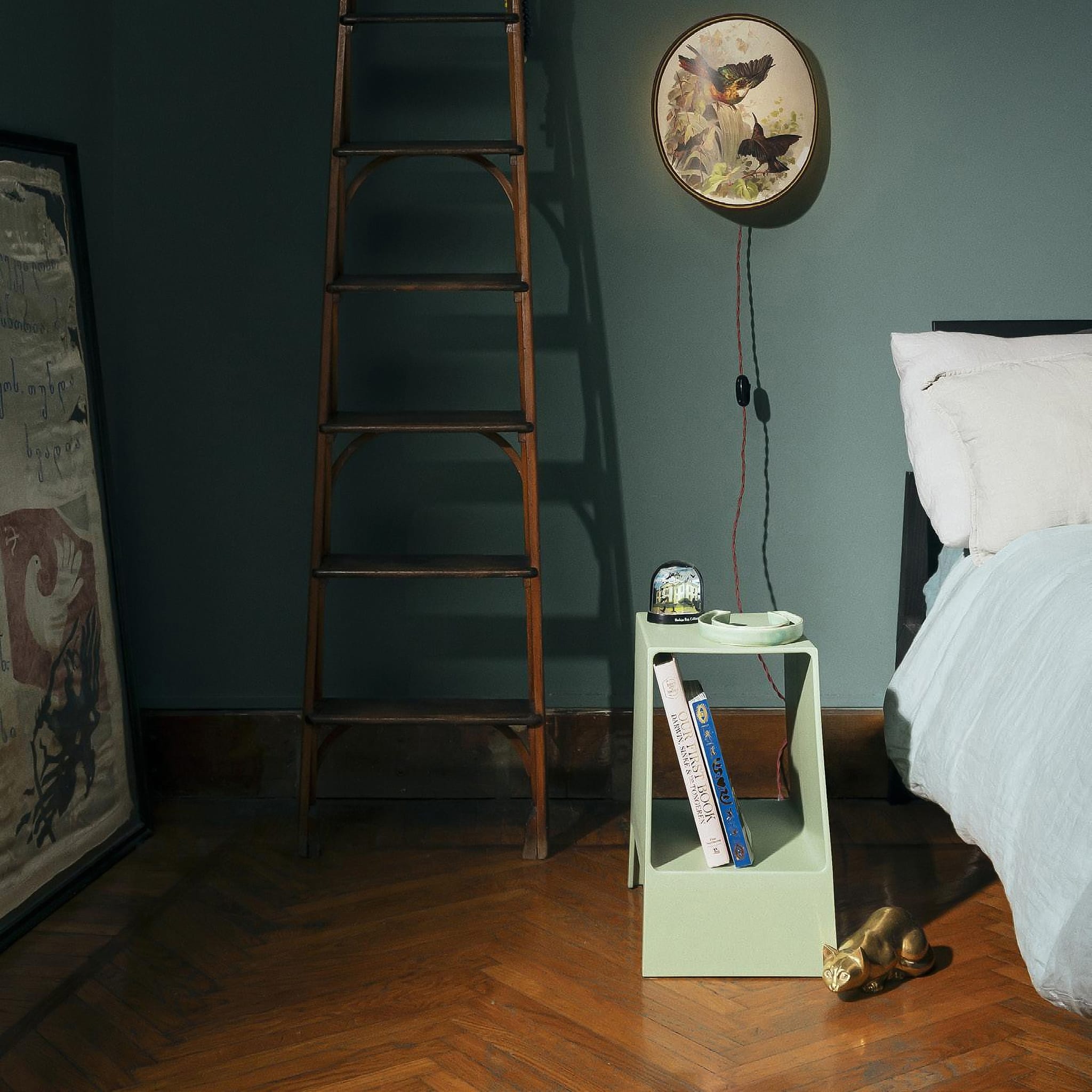 TOMO End Table Indoor & Outdoor Use