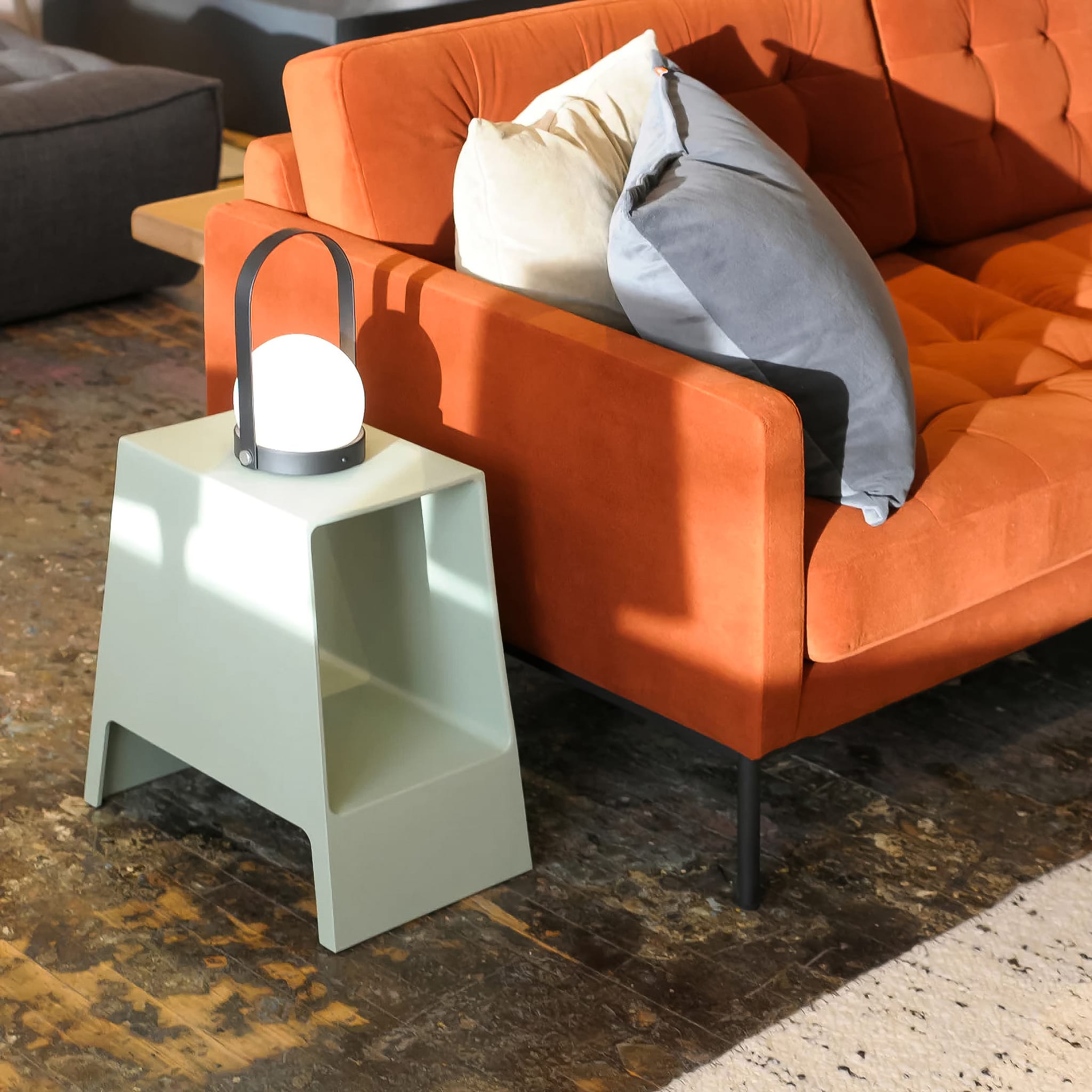 TOMO End Table Indoor & Outdoor Use