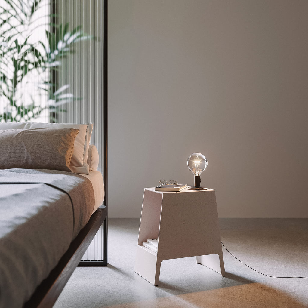 Table d'appoint TOMO pour usage intérieur et extérieur 