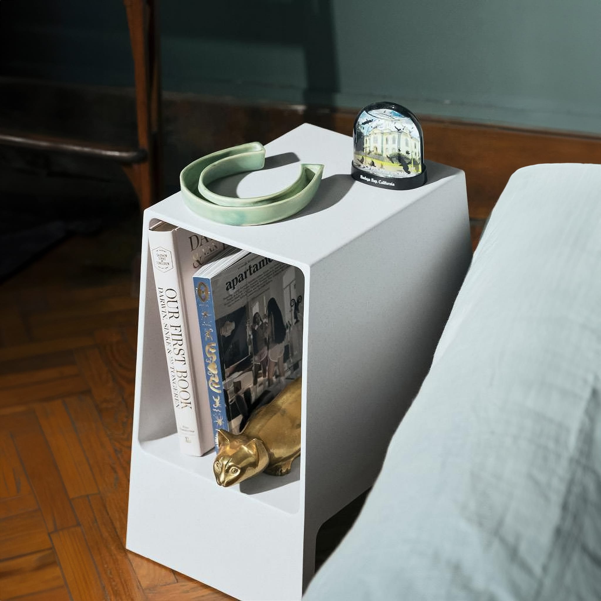 TOMO End Table Indoor & Outdoor Use
