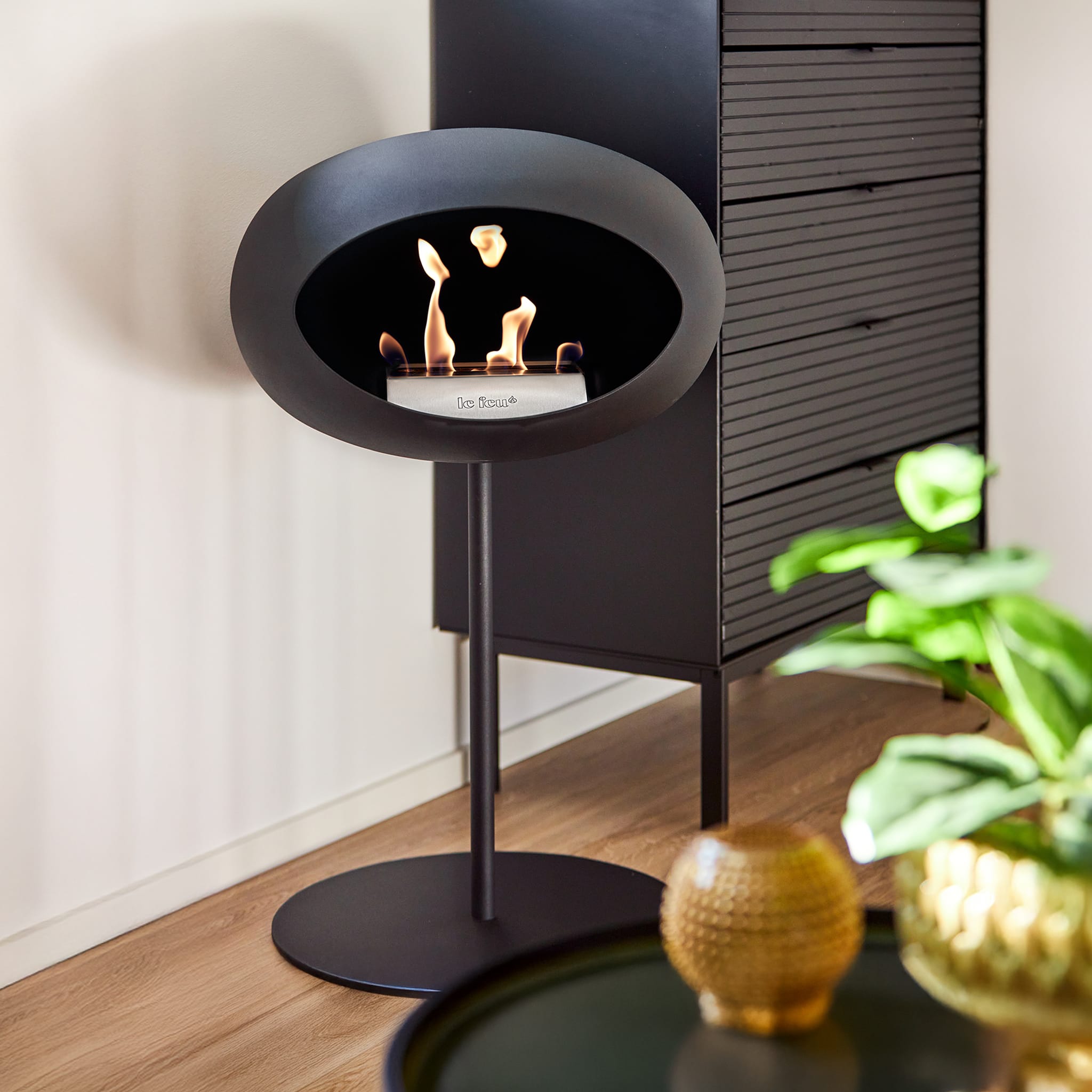 Le Feu Steel Low Dome Noir 